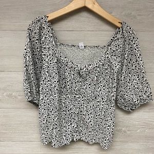 | Old Navy | blouse. Size M.